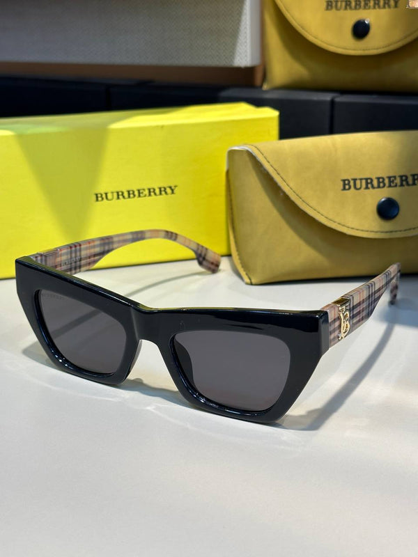 Burberry - BB049