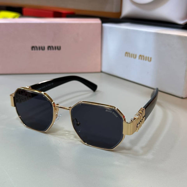 Miu Miu  - MM043