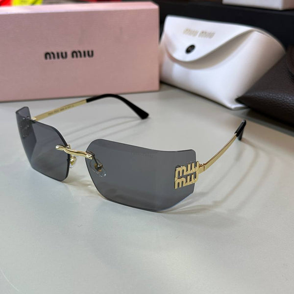 Miu Miu  - MM041