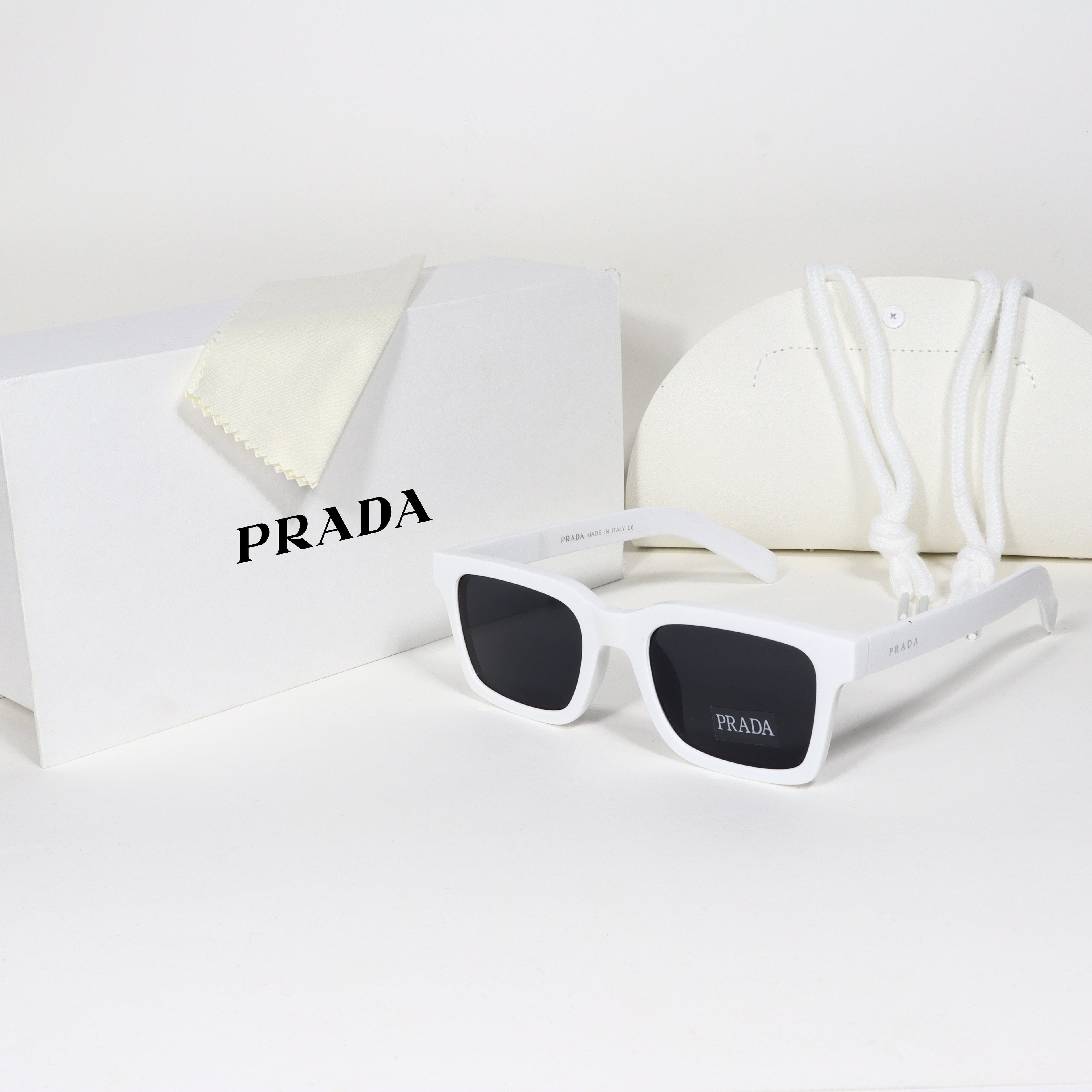 Prada - PD08